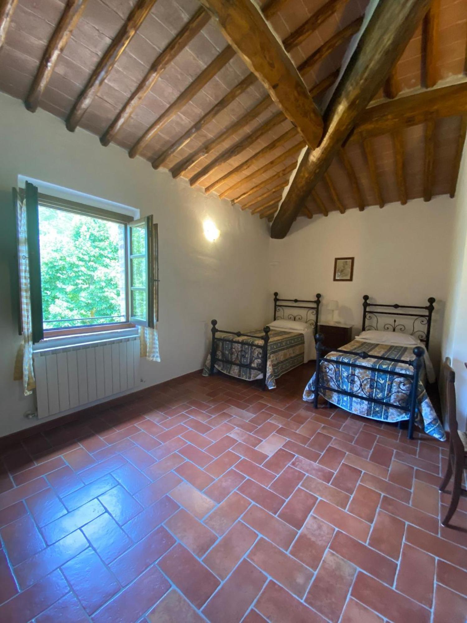 Agriturismo La Peschiera Casole d'Elsa Exterior photo