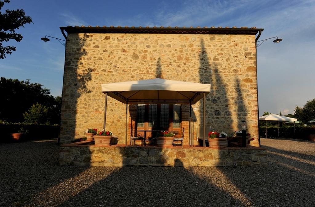 Agriturismo La Peschiera Casole d'Elsa Exterior photo