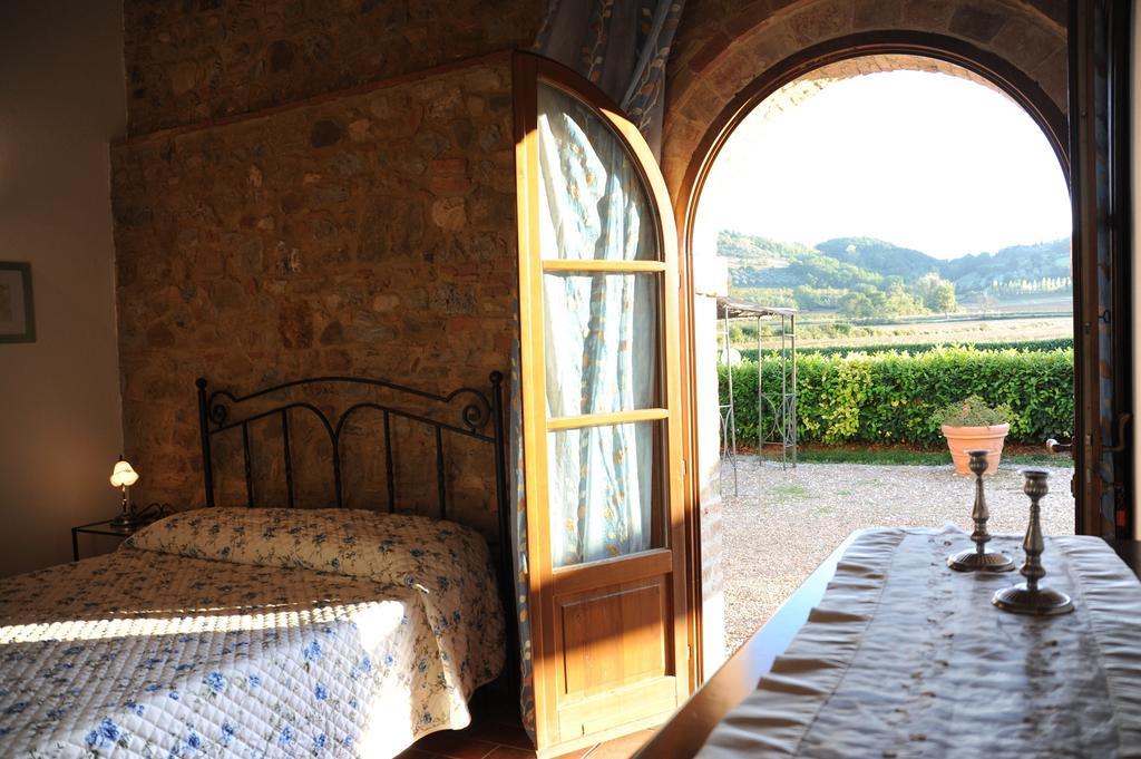 Agriturismo La Peschiera Casole d'Elsa Exterior photo